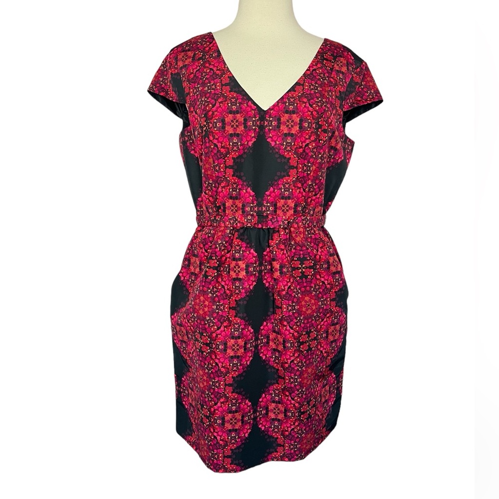 Taylor Sheath Dress Women's Size 6 Cap Sleeve Belt w/Bow V-Necklines Red Black
